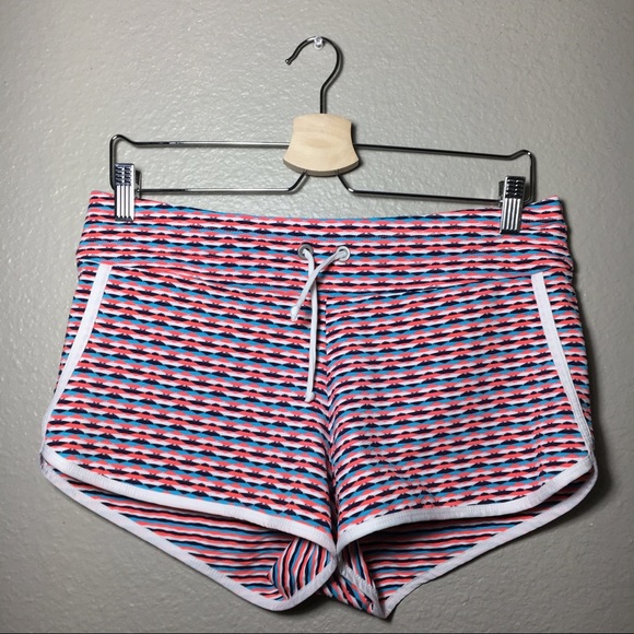 Athleta Pants - Athleta • Women's Bliss Shorts Medium